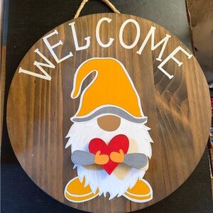 Gnome Welcome Sign with interchangeable arms/hands for different holidays